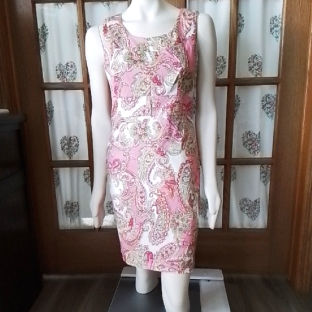 Jones New York Pink, Green, Peach, and White Paisley Sheath Dress, Size 8.